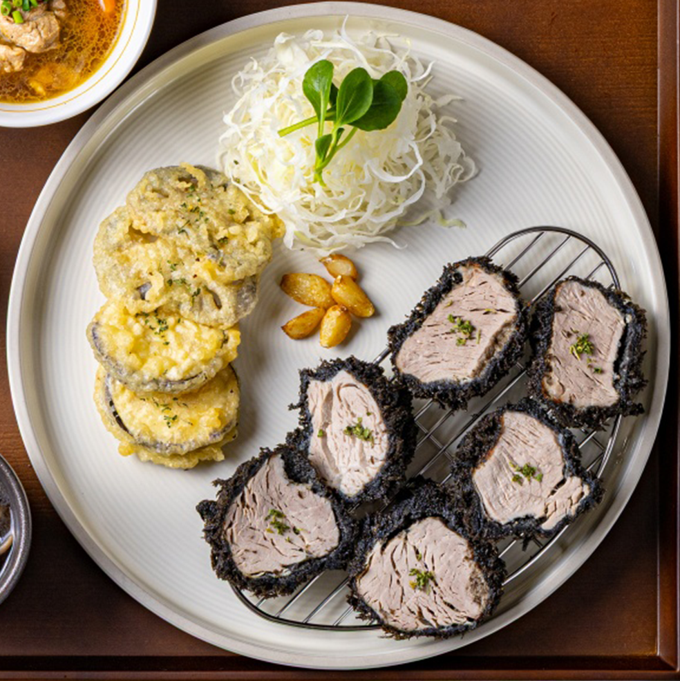 블랙 안심돈까스 